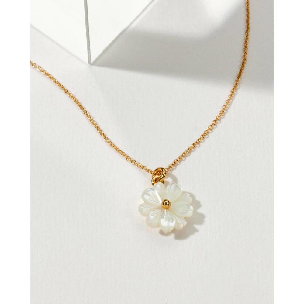 Luna Norte Blooming Flower Necklace